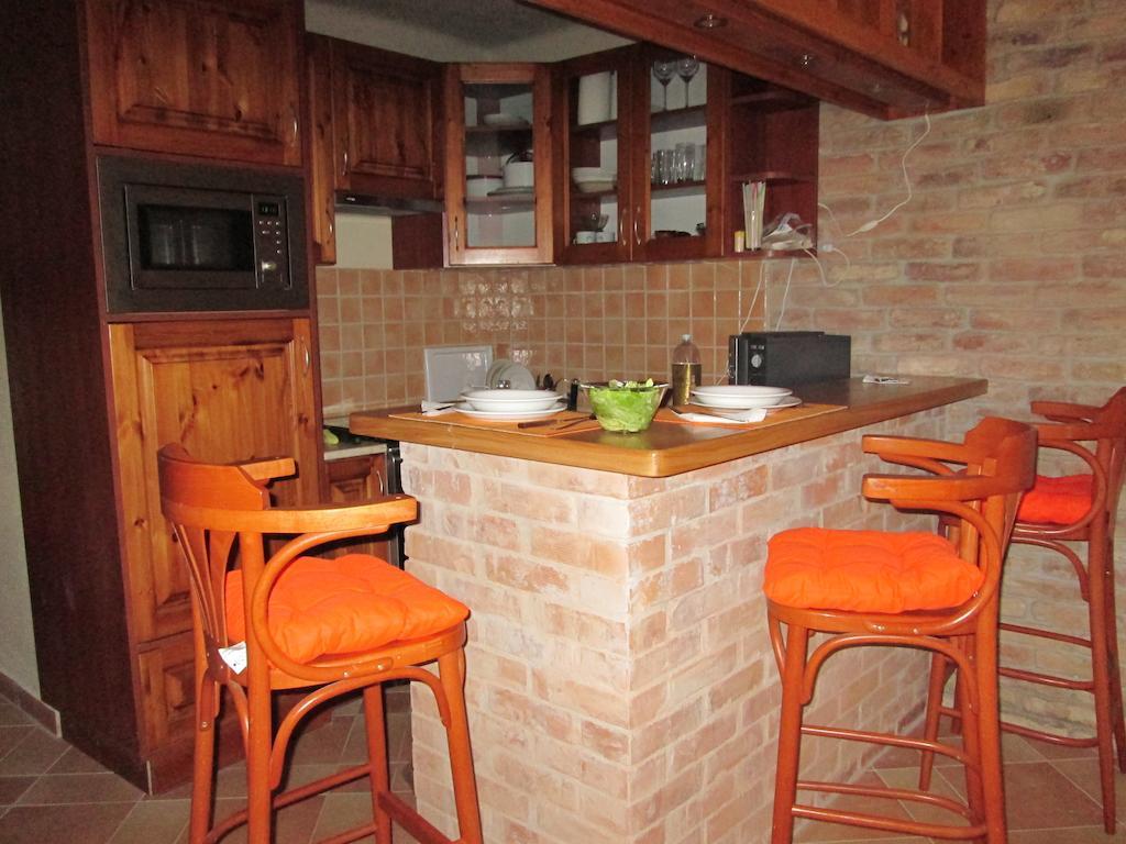 Mediterrán Apartmanház Szántód Exterior foto
