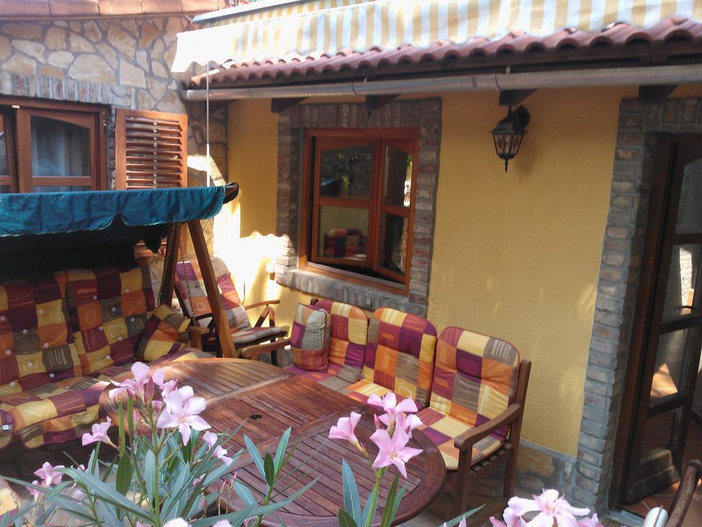 Mediterrán Apartmanház Szántód Quarto foto